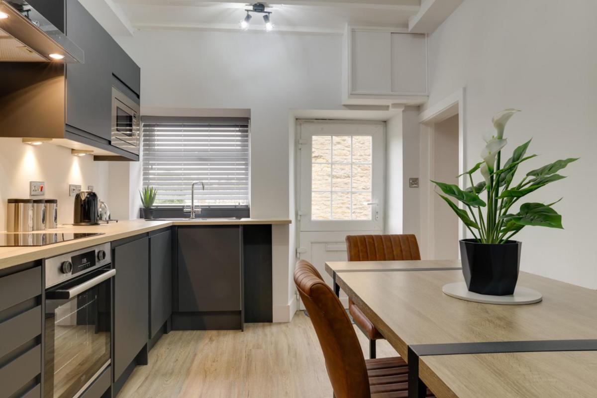 Beam End Snainton - Modern 2-Bedroom Stone Cottage Екстер'єр фото