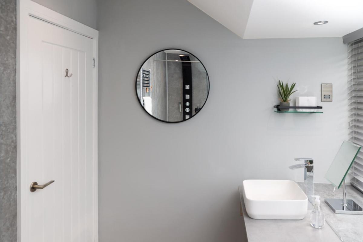 Beam End Snainton - Modern 2-Bedroom Stone Cottage Екстер'єр фото